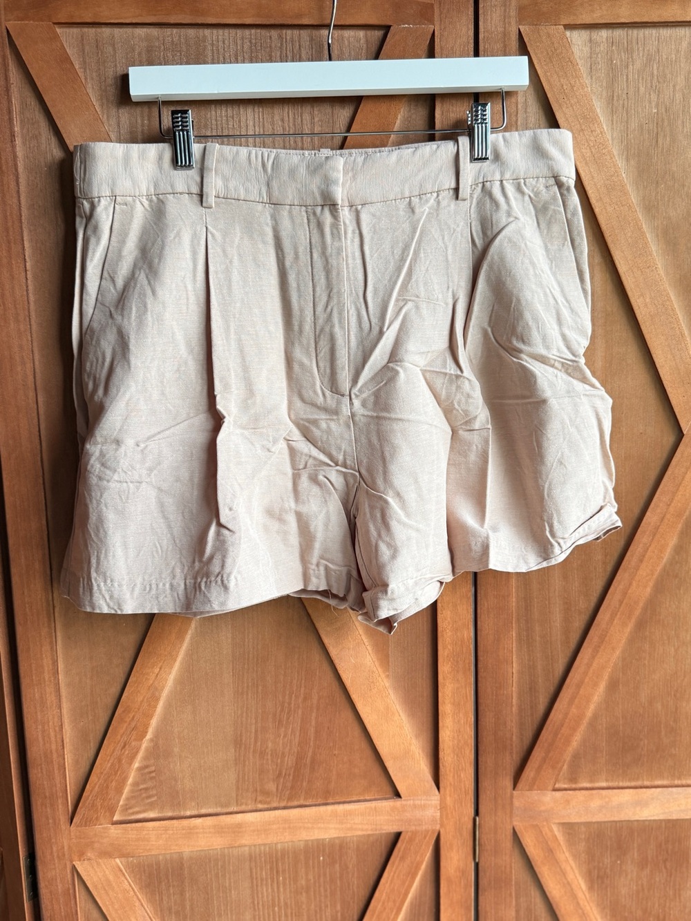 H&M - Linen Shorts - Women - 14